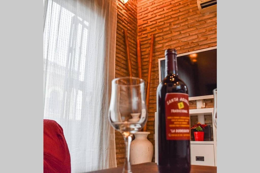 Atico Centrico Plaza Moravia ,San Julian. Appartement Sevilla Buitenkant foto