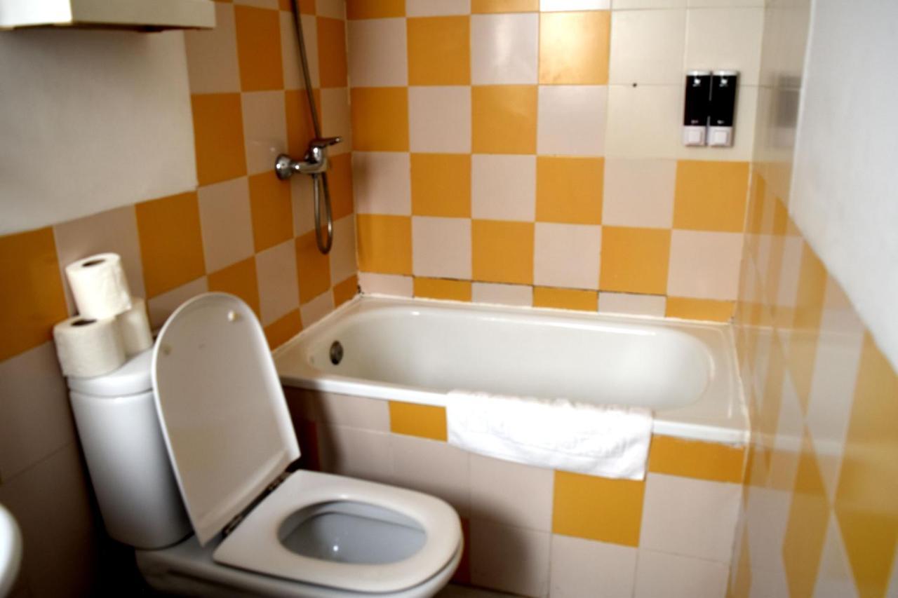 Atico Centrico Plaza Moravia ,San Julian. Appartement Sevilla Buitenkant foto