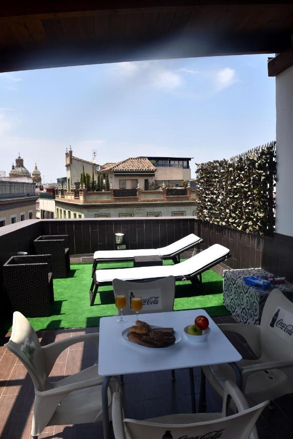 Atico Centrico Plaza Moravia ,San Julian. Appartement Sevilla Buitenkant foto